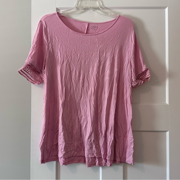 LOFT Tops - LOFT Pink Crochet Sleeve Top Size Large Short Sleeve Casual Tee